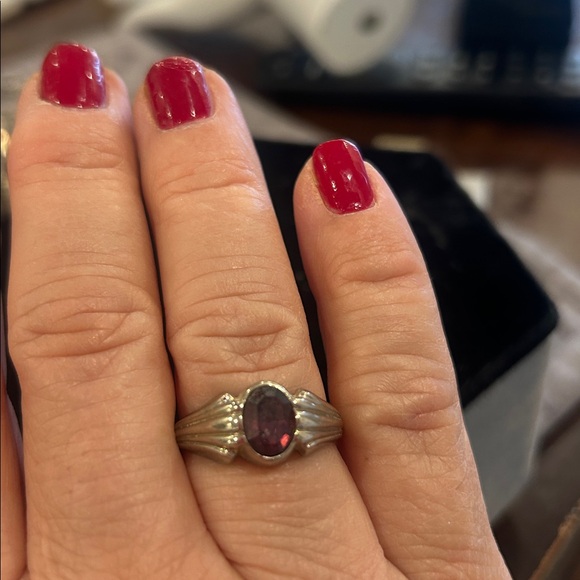 Vintage Amethyst Oval Faceted Silver Ring,sz 6, 7, 8 or 10 - Picture 9 of 9